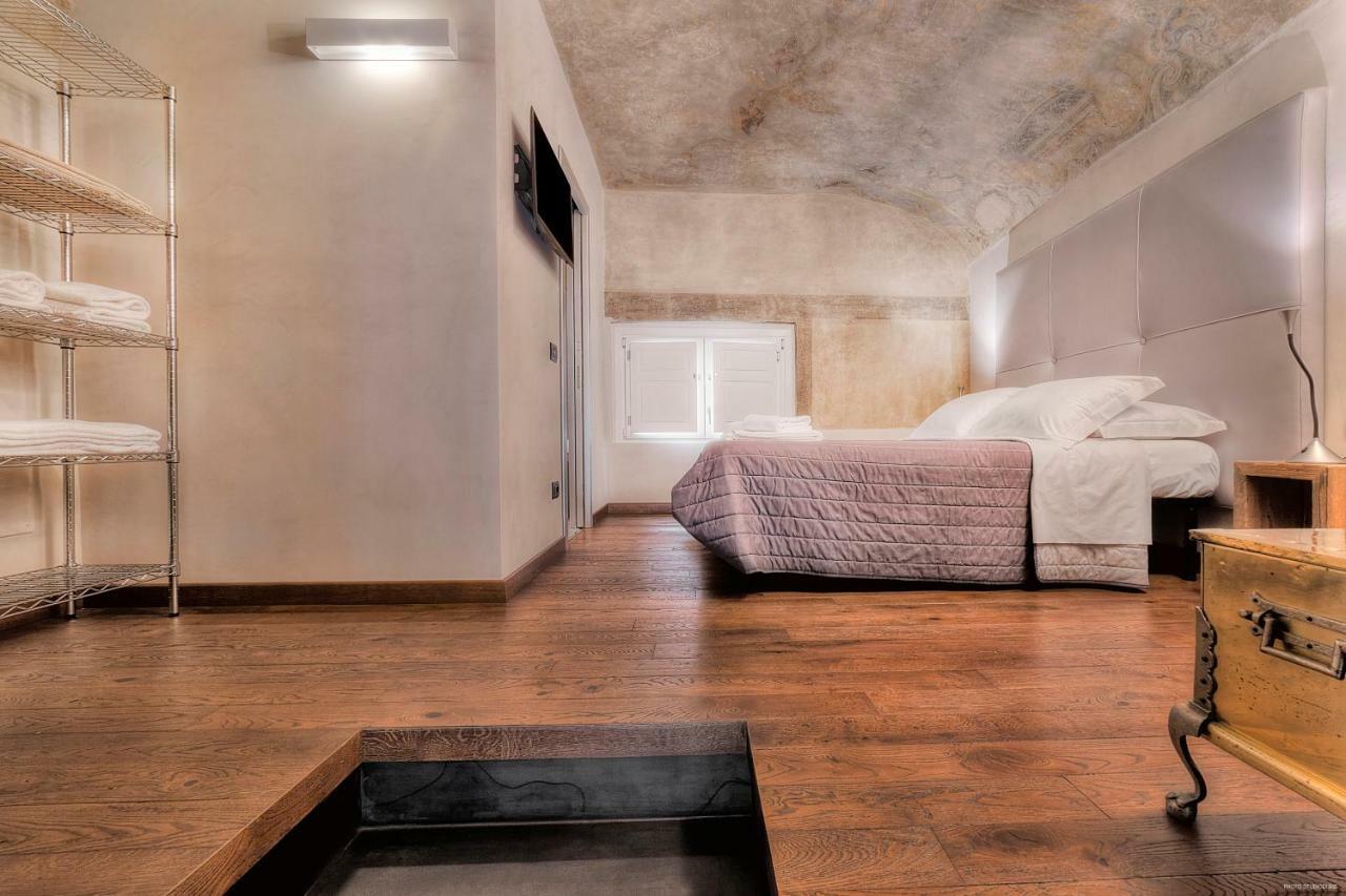 Stone Walls Deluxe ฟลอเรนซ์ ภายนอก รูปภาพ